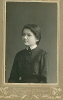 Jurija Golubeva mātet studiju laikā ģimnāzijā